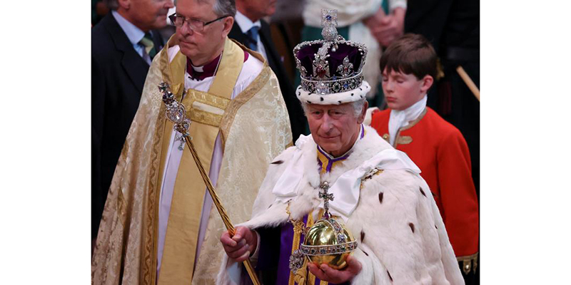 Consécration de Charles III à l'abbaye de Westminster