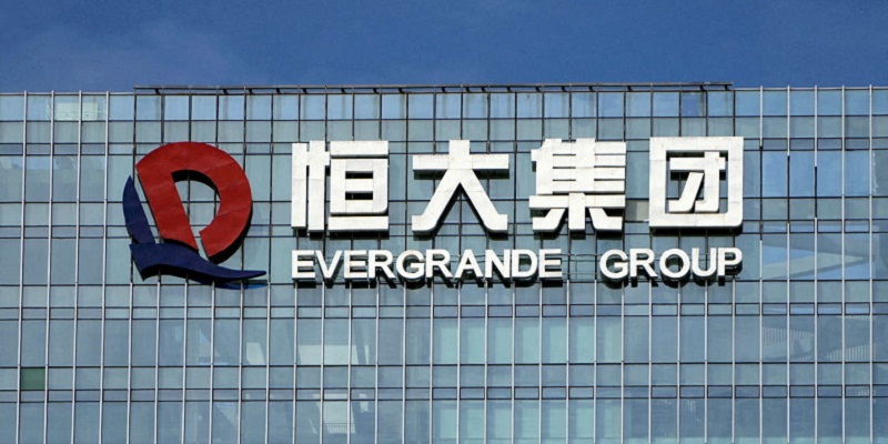 Chine : Evergrande réduit ses pertes au 1er semestre