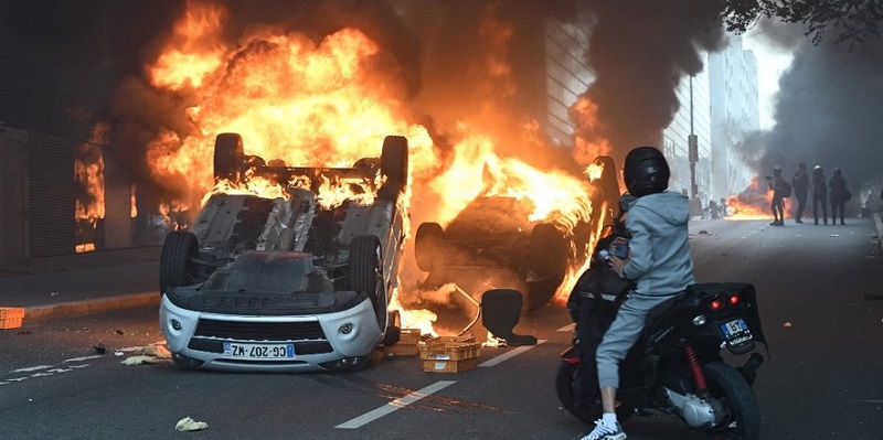 Émeutes en France : plus de 3.300 interpellations